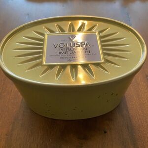 NWT Voluspa Peruvian Lime Jardin 2 wick candle 12 oz